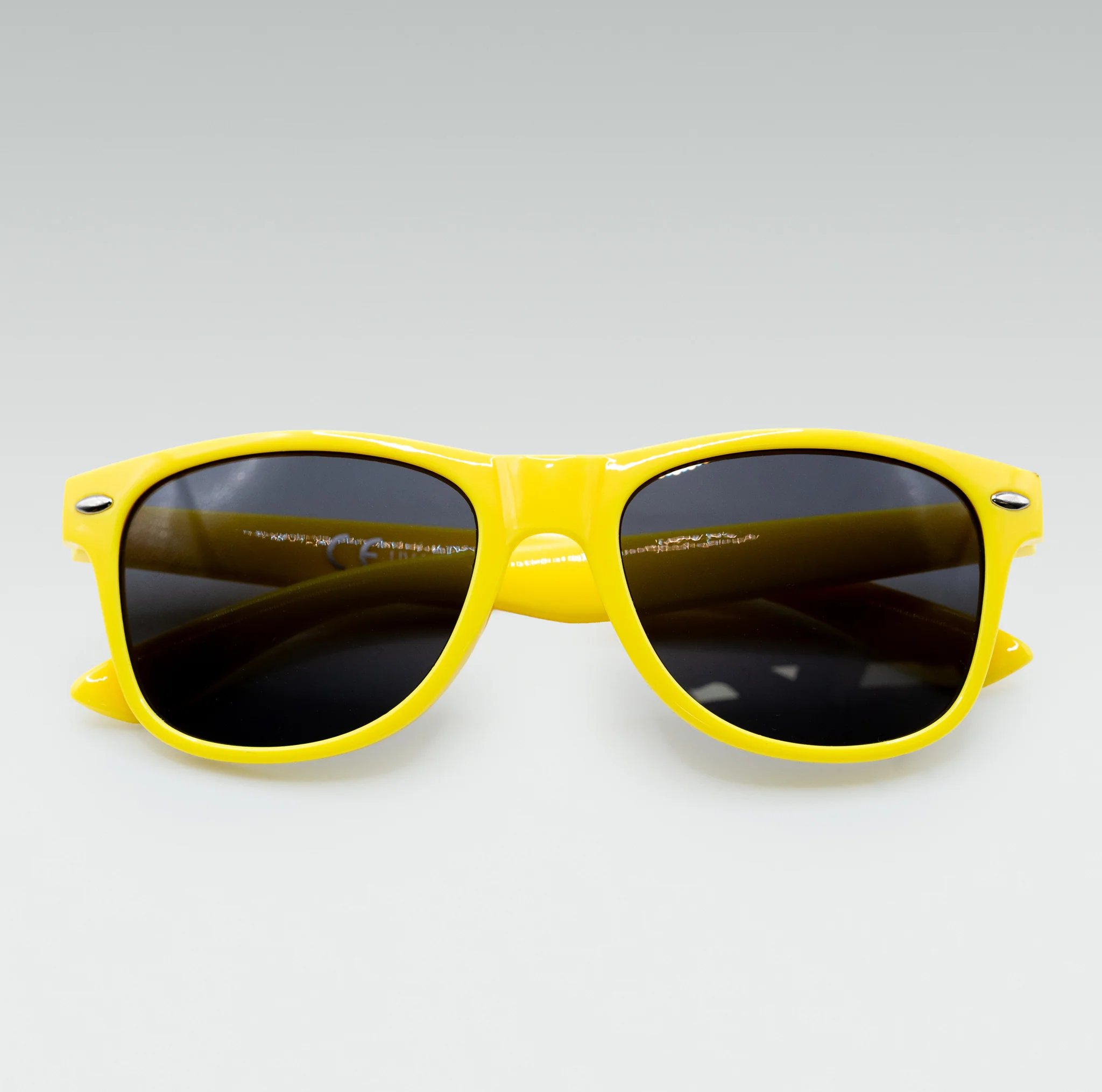 The Wiggles Childrens Yellow Sunglasses - Image 3